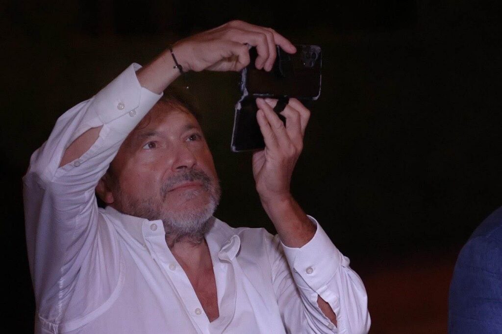Sigfrido Ranucci smentisce foto del bacio con Maria Rosaria Boccia: «è fake, l’ho trovata in chat»