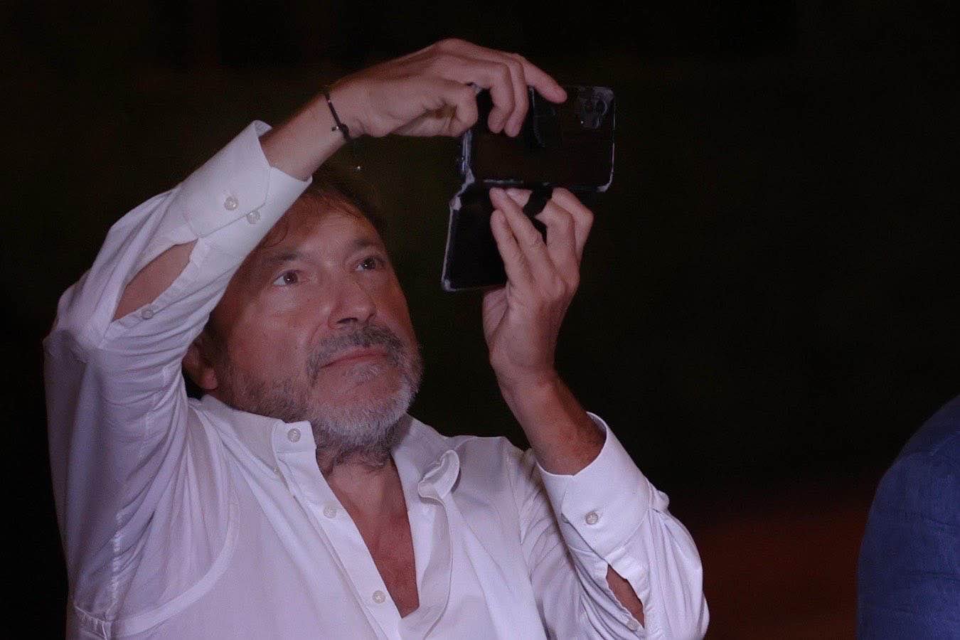 Sigfrido Ranucci smentisce foto del bacio con Maria Rosaria Boccia: «è fake, l’ho trovata in chat»