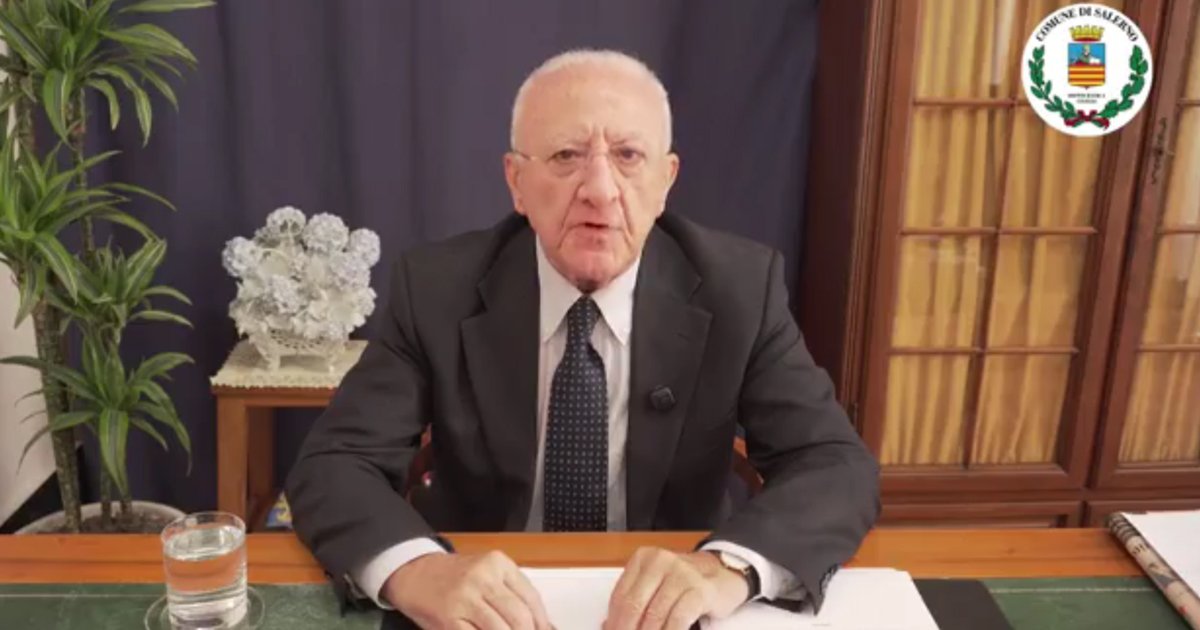 De Luca attacca il centrosinistra: “Bonelli è un portaseccia, il Pd ha imbecillità politica”