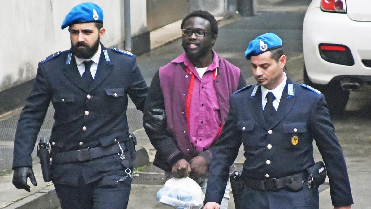 Moussa Sangare ritratta l’omicidio di Sharon Verzeni, dichiara di aver paura del suo assassino