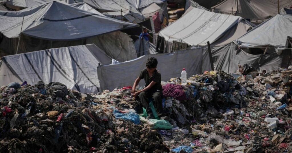 Occuparsi dei migranti richiede una visione globale: salute, benessere e rischi biologici e sociali