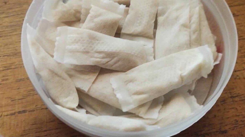 L’uso dei sacchetti alla nicotina cresce, ma i dentisti segnalano rischi locali
